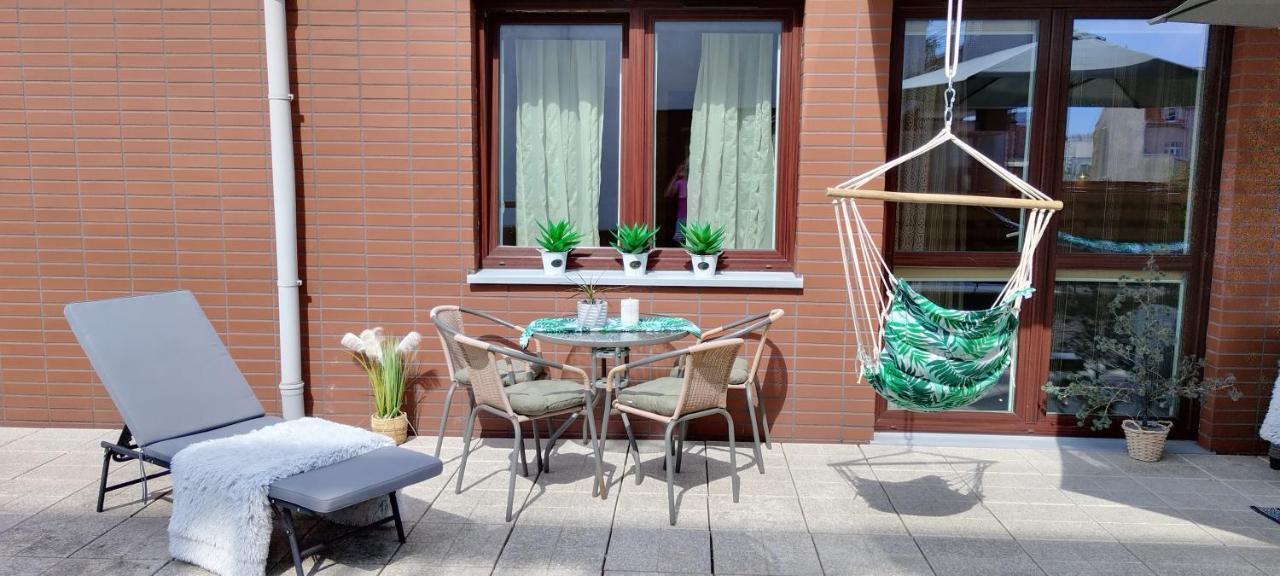 코워브제크 Apartament Amber Z Duzym Tarasem 아파트 외부 사진